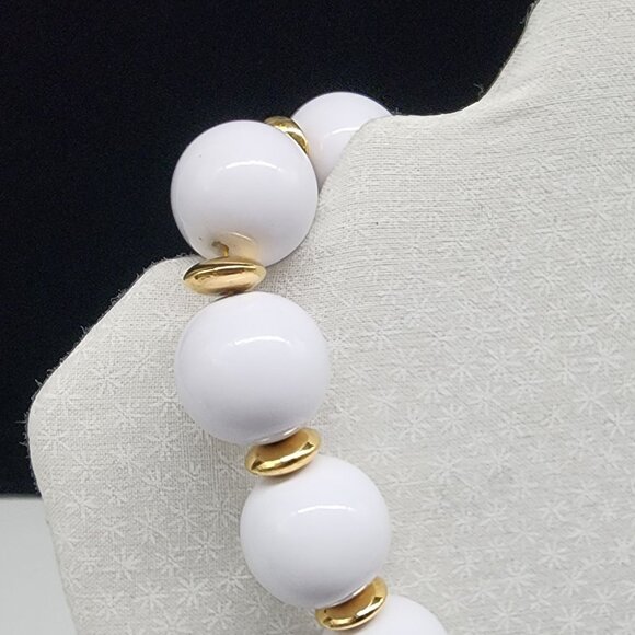 Vintage Napier White Bead Necklace With Gold Tone Spacers 9" - Picture 4 of 8